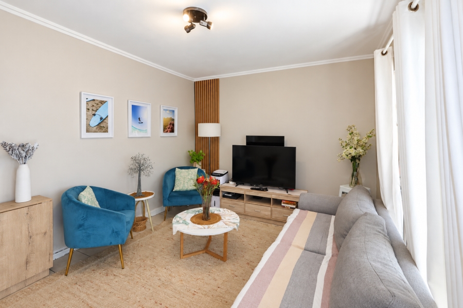 To Let 2 Bedroom Property for Rent in Waves Edge Western Cape